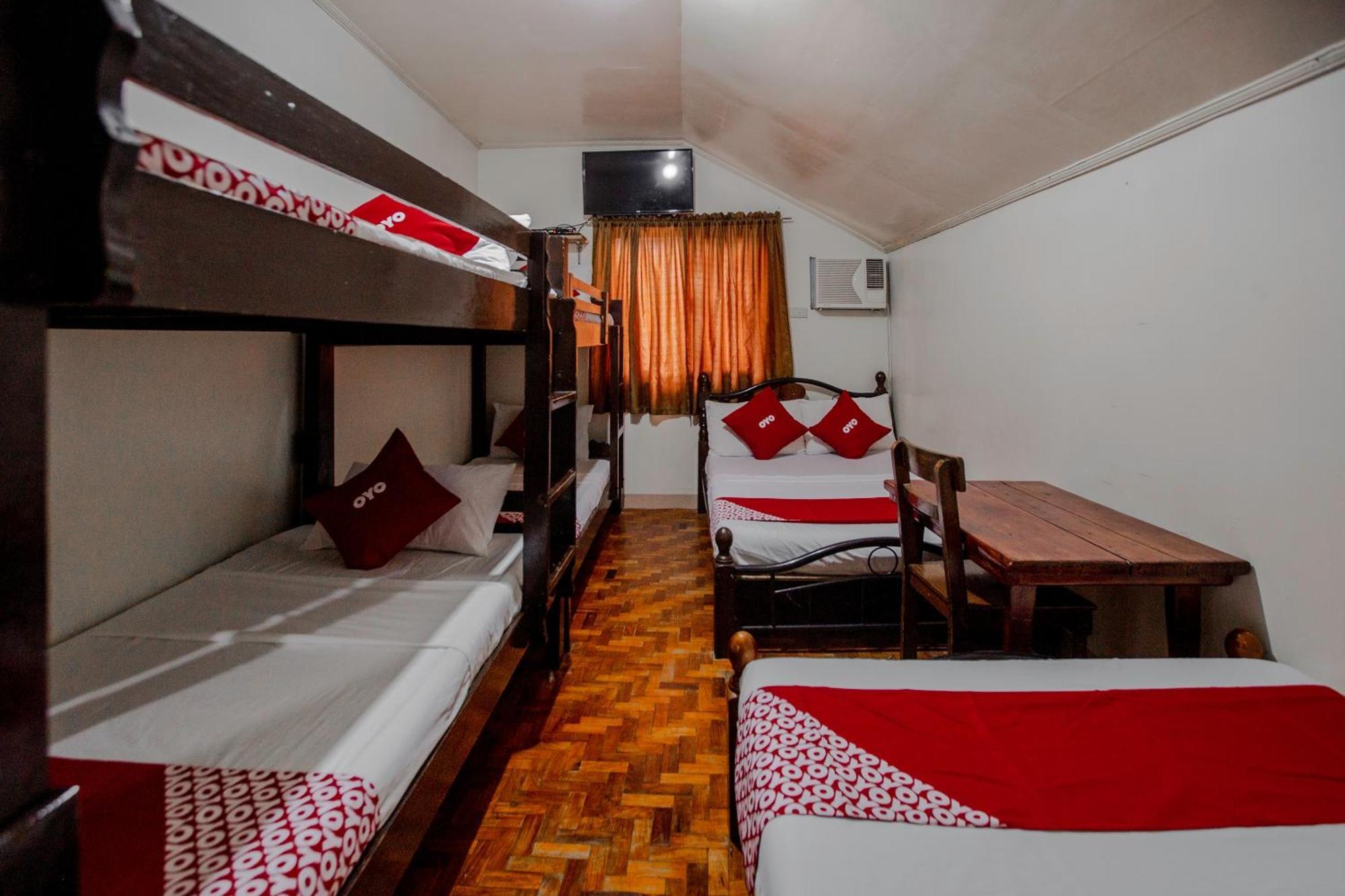 Oyo 741 Sierra Travellers Inn Tagaytay City Exterior foto