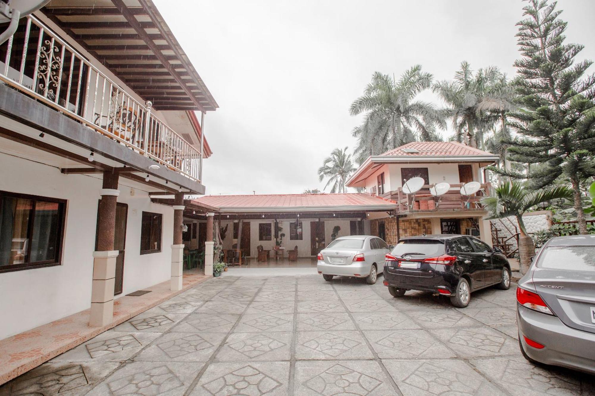 Oyo 741 Sierra Travellers Inn Tagaytay City Exterior foto